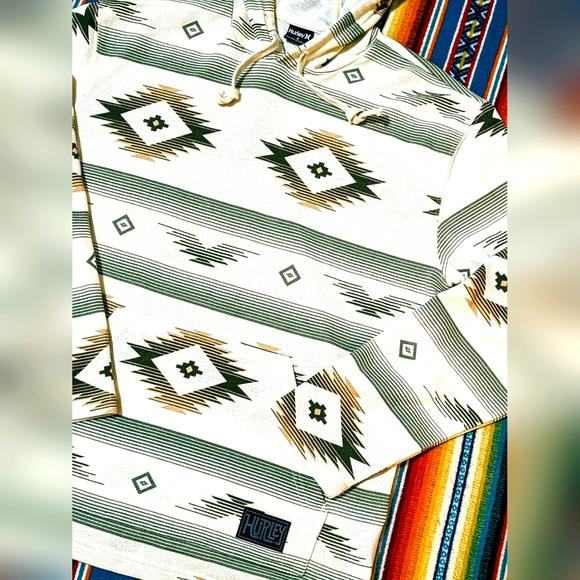 Hurley Modern Surf Poncho - Picture 4 of 6